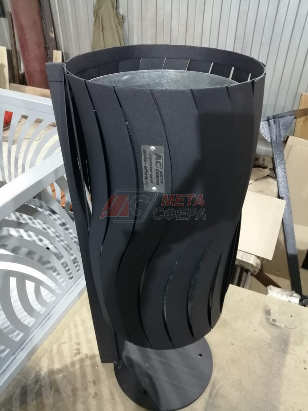 Урна Верона на стойке