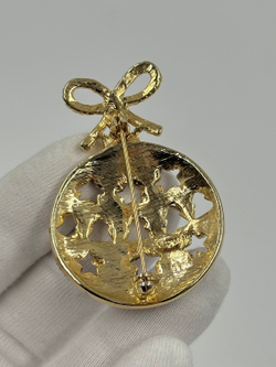 Брошь в виде Ёлочного шара