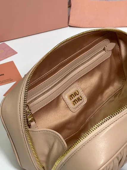 Сумка MIU MIU Arcadie matelassé из кожи наппа, пудровый