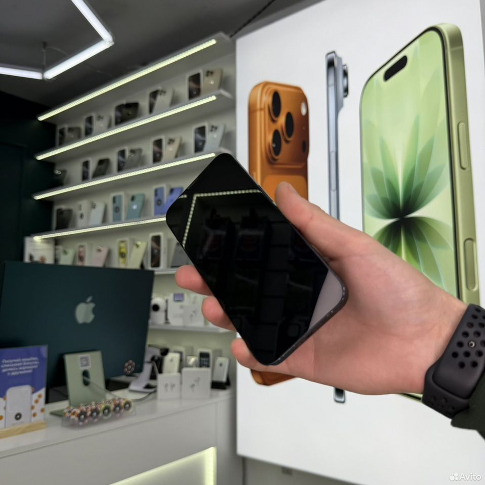 iPhone 14, 128 ГБ, SIM + eSIM б/у