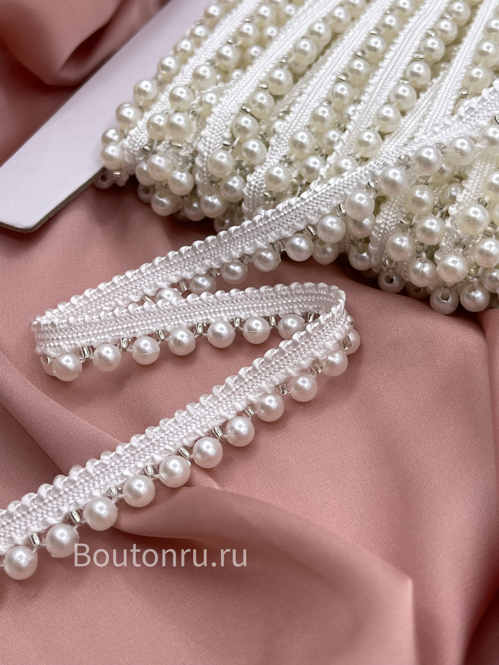 Тесьма кант белая с жемчугом и бисером