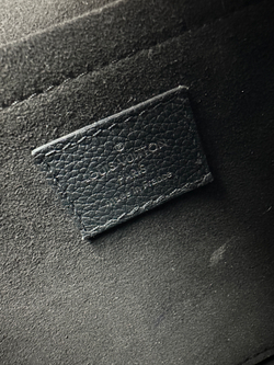 Сумка Louis Vuitton MyLockMe Chain Pochette Black