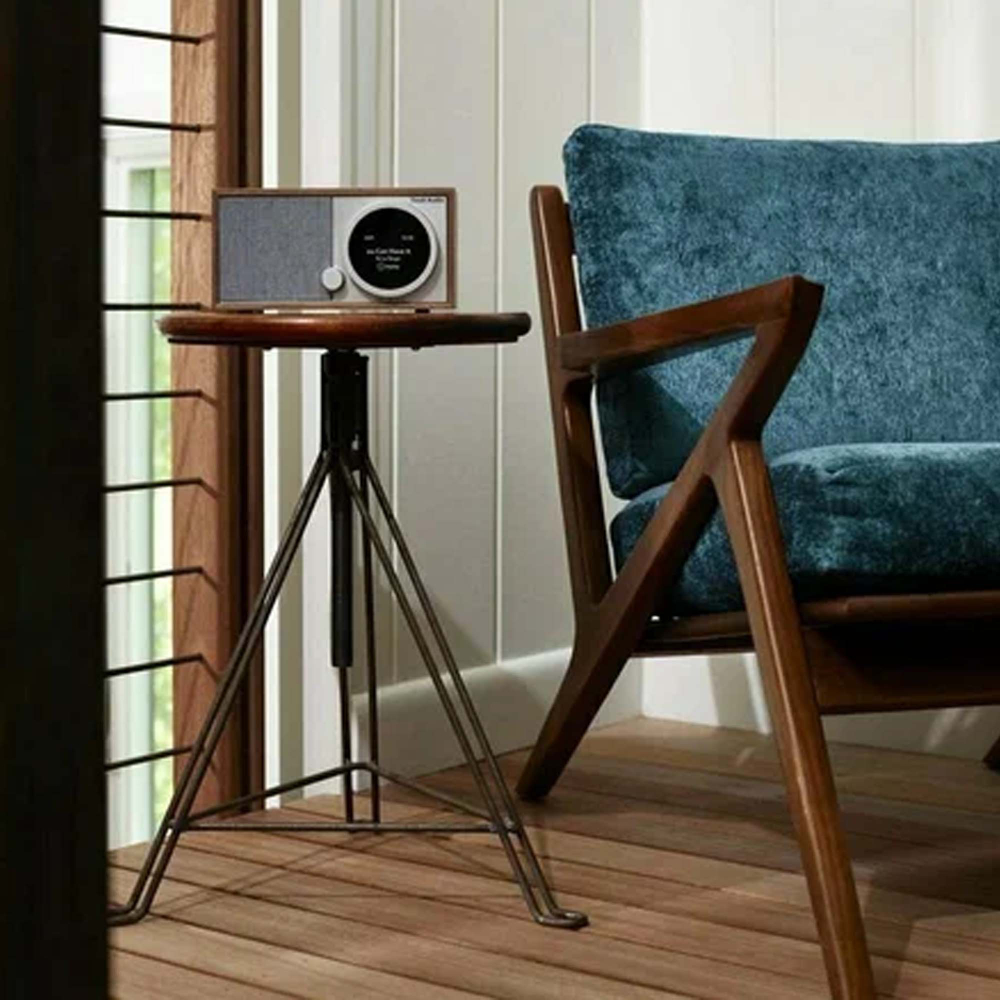 Tivoli Model One Digital Gen 2 Орех [Walnut]— цифровой радиоприемник с Wi-Fi и стримингом
