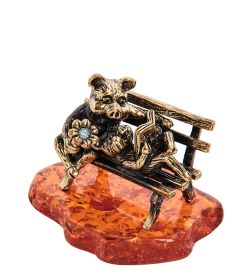 Народные промыслы AM-2960 Фигурка «Поросята с цветочком» (латунь, янтарь)