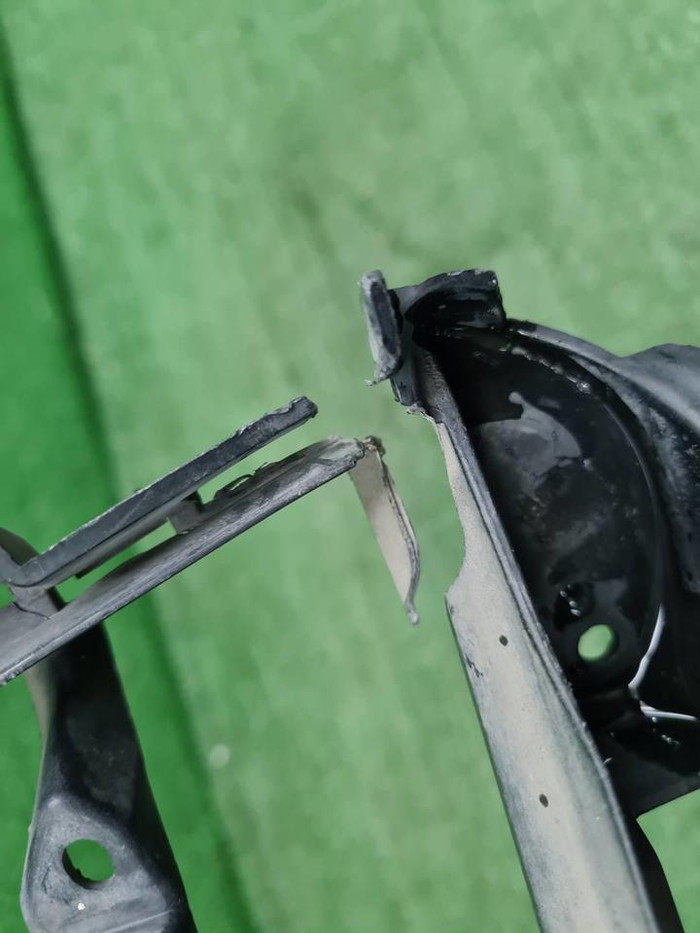 Решетка переднего бампера Porsche Macan (14-18)