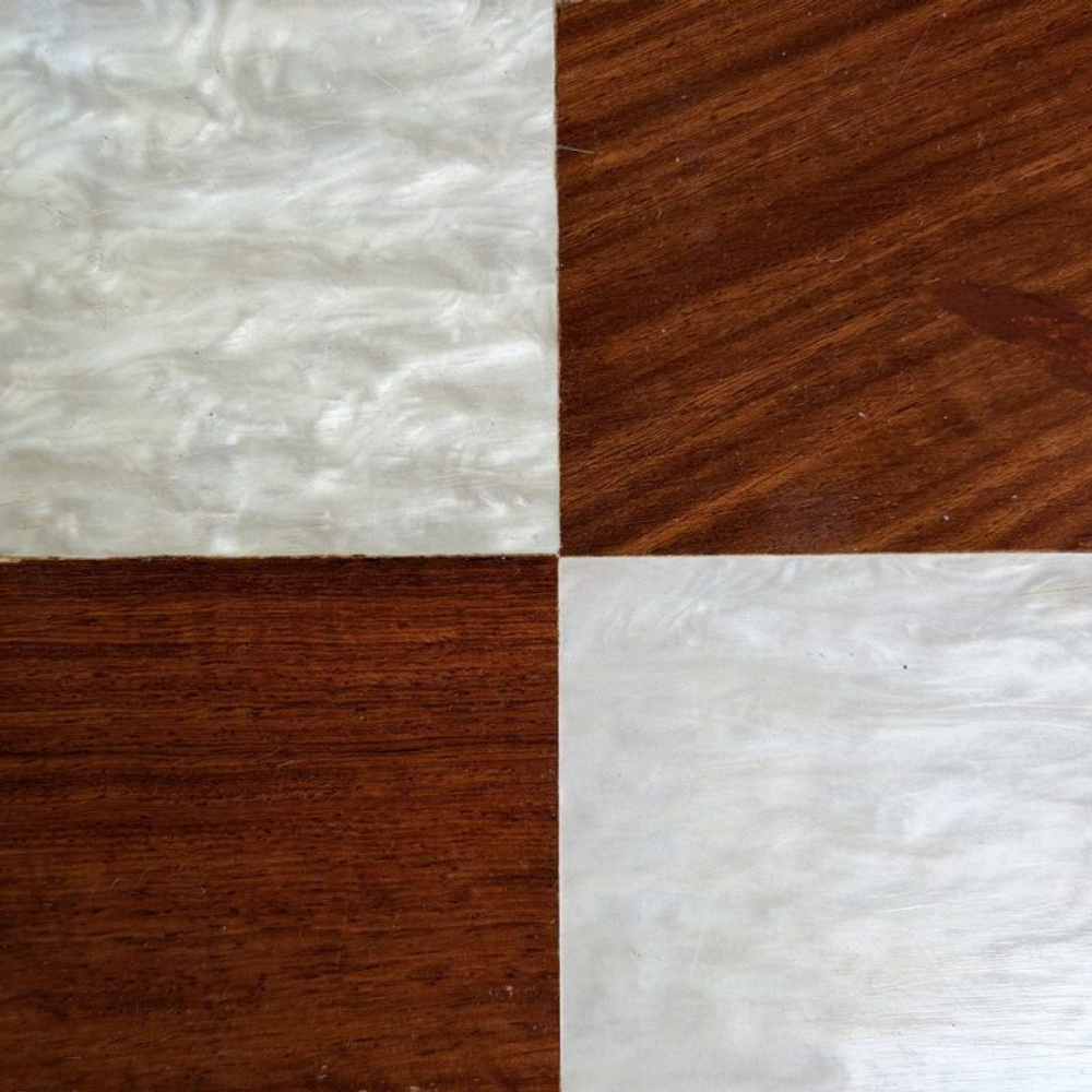 Резные шахматы из слоновой кости