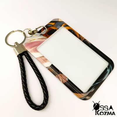 Кардхолдер Незуко Камадо