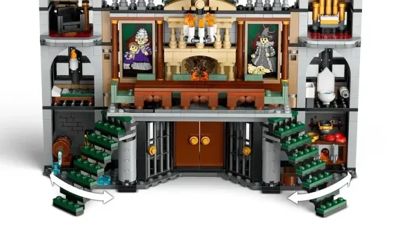 LEGO Constructor Harry Potter Malfoy Manor