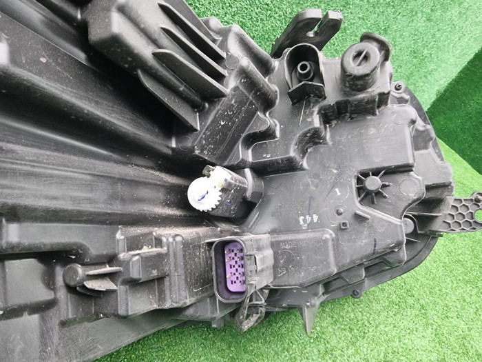 Фара левая Changan CS95 (2023-н.в.) LED