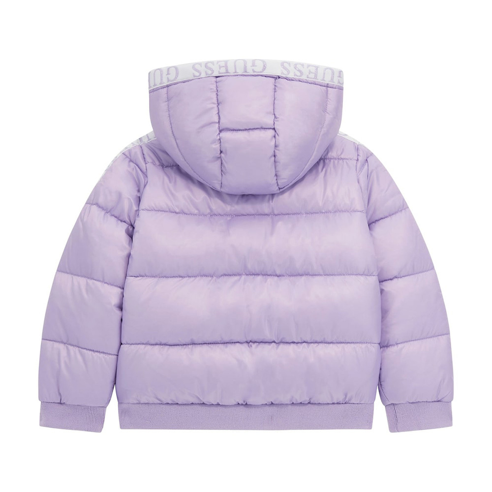 Куртка демисезонная с капюшоном GUESS Сиреневый/Лампас и отделка на капюшоне: белая тесьма с логотипами Девочка