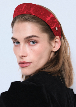 Кокошник из красного жаккарда