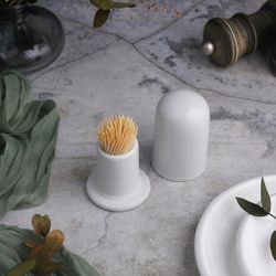 Стаканчик для зубочисток 4,5*6 см с крышкой белый фарфор P.L. Proff Cuisine [6]