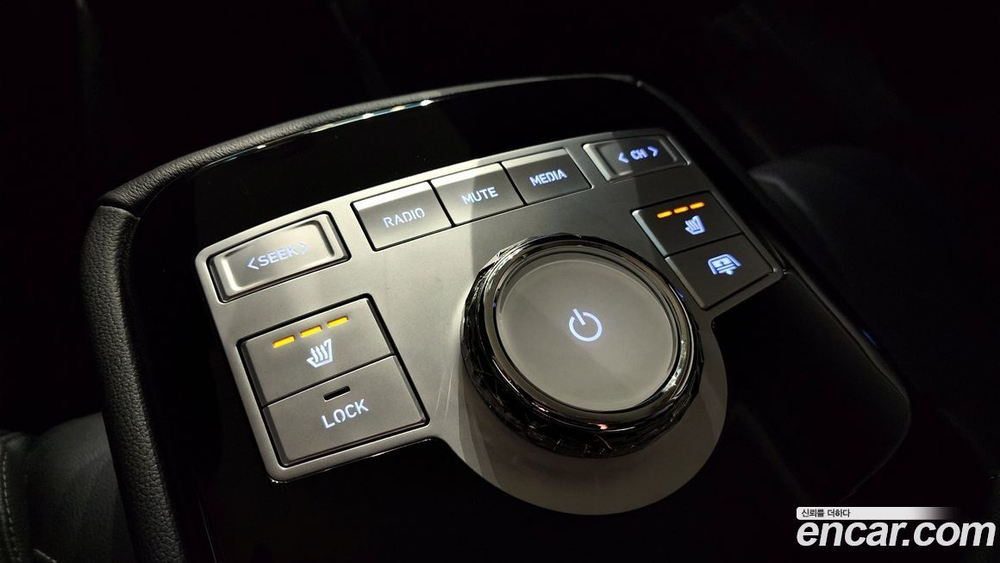 Genesis G80 (RG3) Бензин 3.5 Turbo 2WD (03.2023)