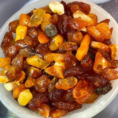 50565  Янтарь Бусина необработанная 10-14мм