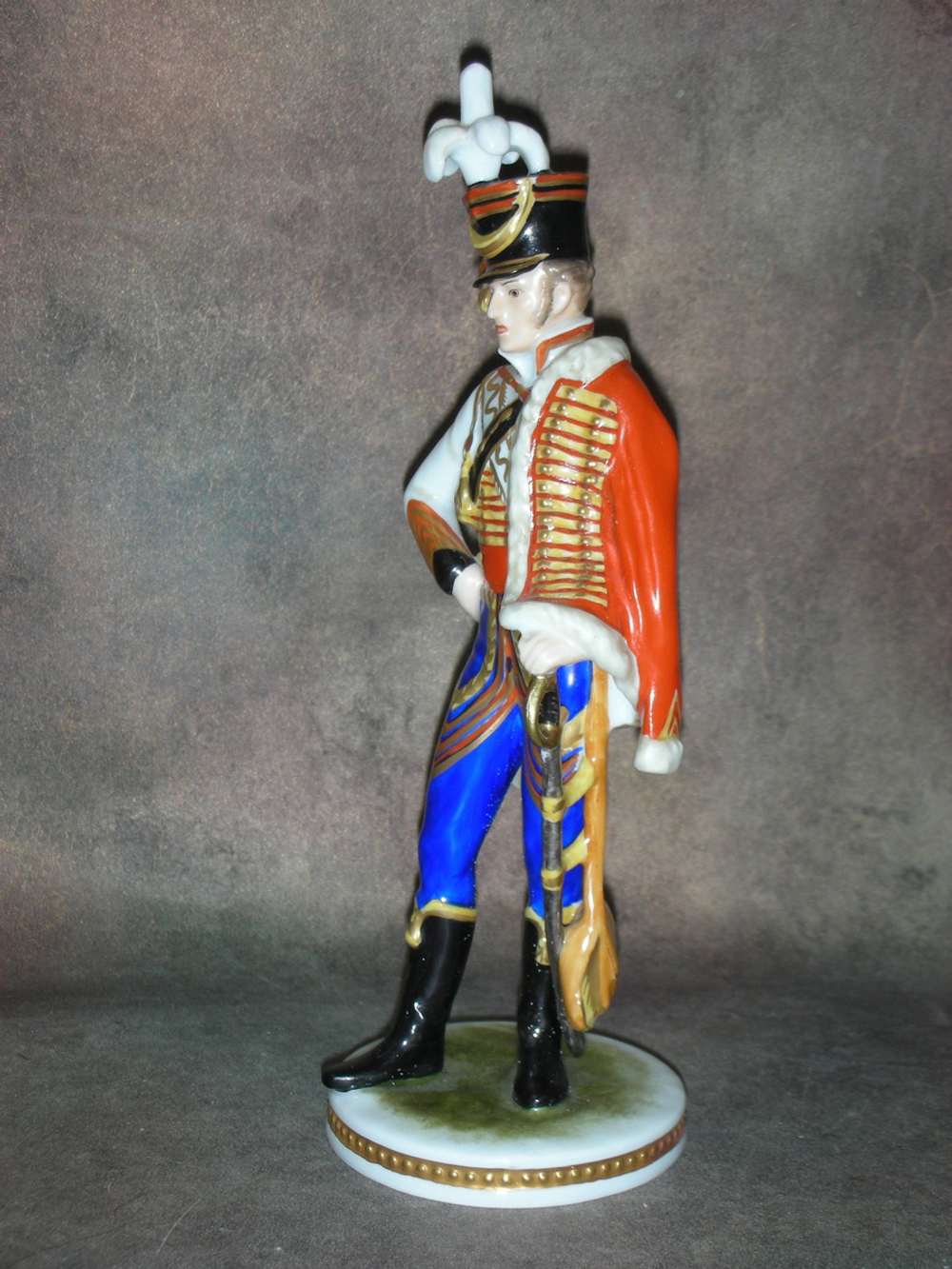 Статуэтка. Фарфор. Солдат. Генерал Наполеона. Полководец Жан Андош Жюно. Kaiser. Германия