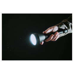 Поисковый фонарь Armytek Barracuda (warm) — анодированное покрытие премиум-класса