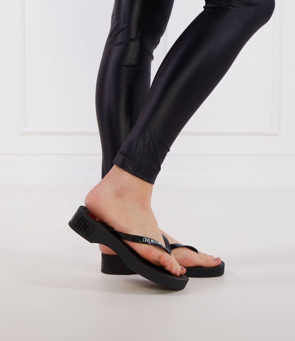 Вьетнамки Love Moschino - черный(JA28064G0GI30)