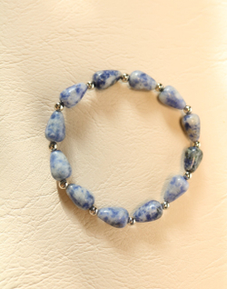 Браслет из содалита "Северная логика"