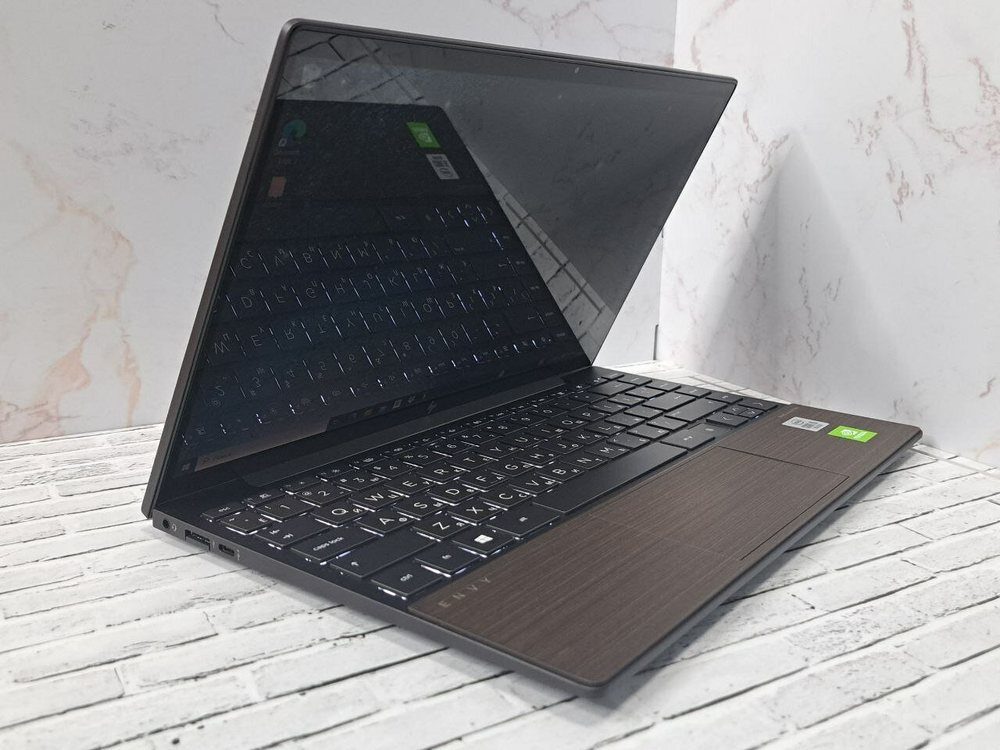 Ноутбук HP Envy 13-ba0002ur Intel Core i5-10210U, RAM 8Gb, SSD 512Gb, Nvidia MX350 2Gb,  13.3",  1920*1080, IPS, OS: Win 10, Цвет: Серый, BackLight: LED, Состояние: A2