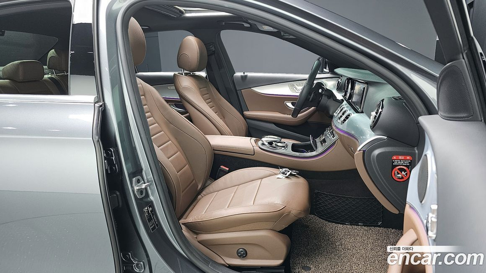 Mercedes-Benz E-Class W213 E250 Avangarde (11.2019)