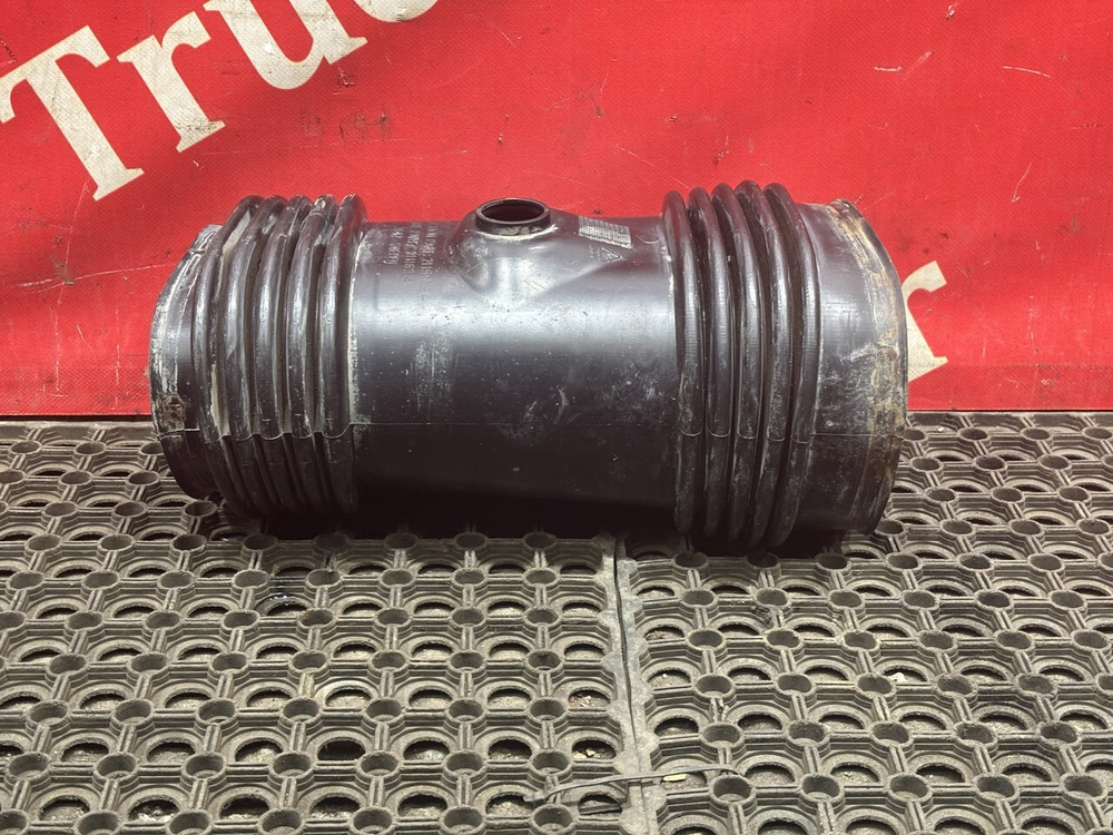 Патрубок воздушного фильтра