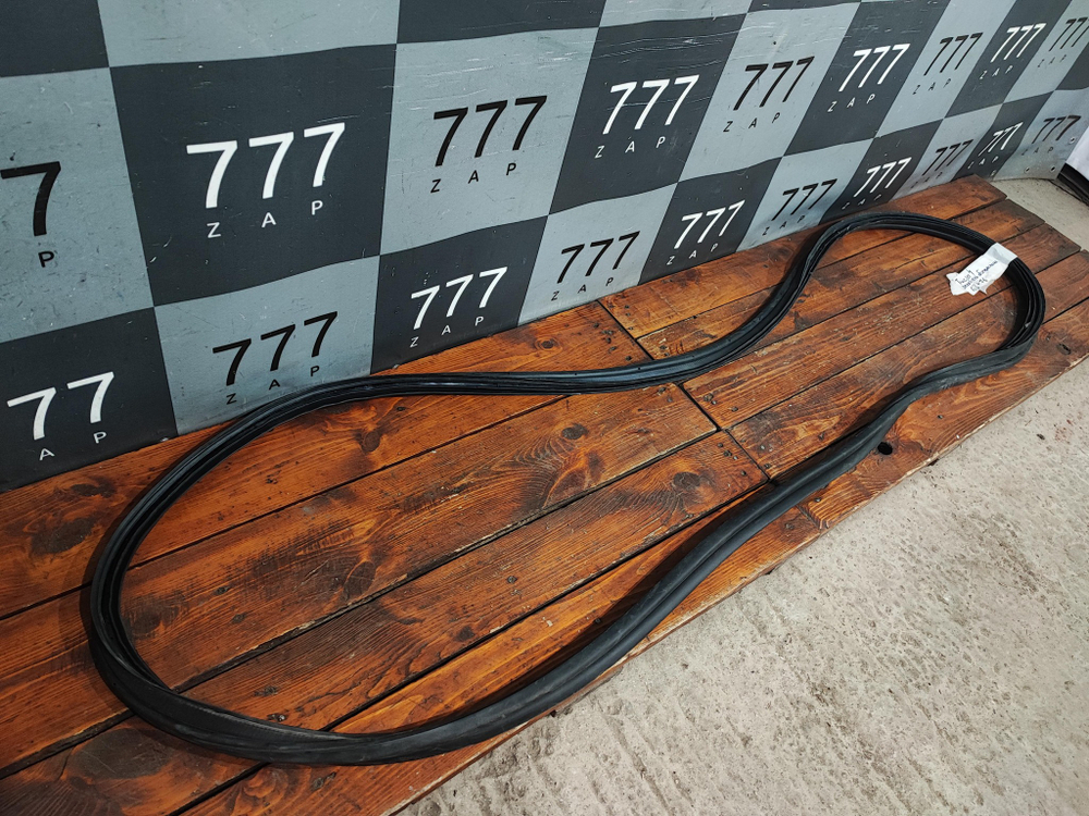 Уплотнитель багажника Hyundai Tucson 4 (NX4) 20-нв Б/У Оригинал 81761N7000