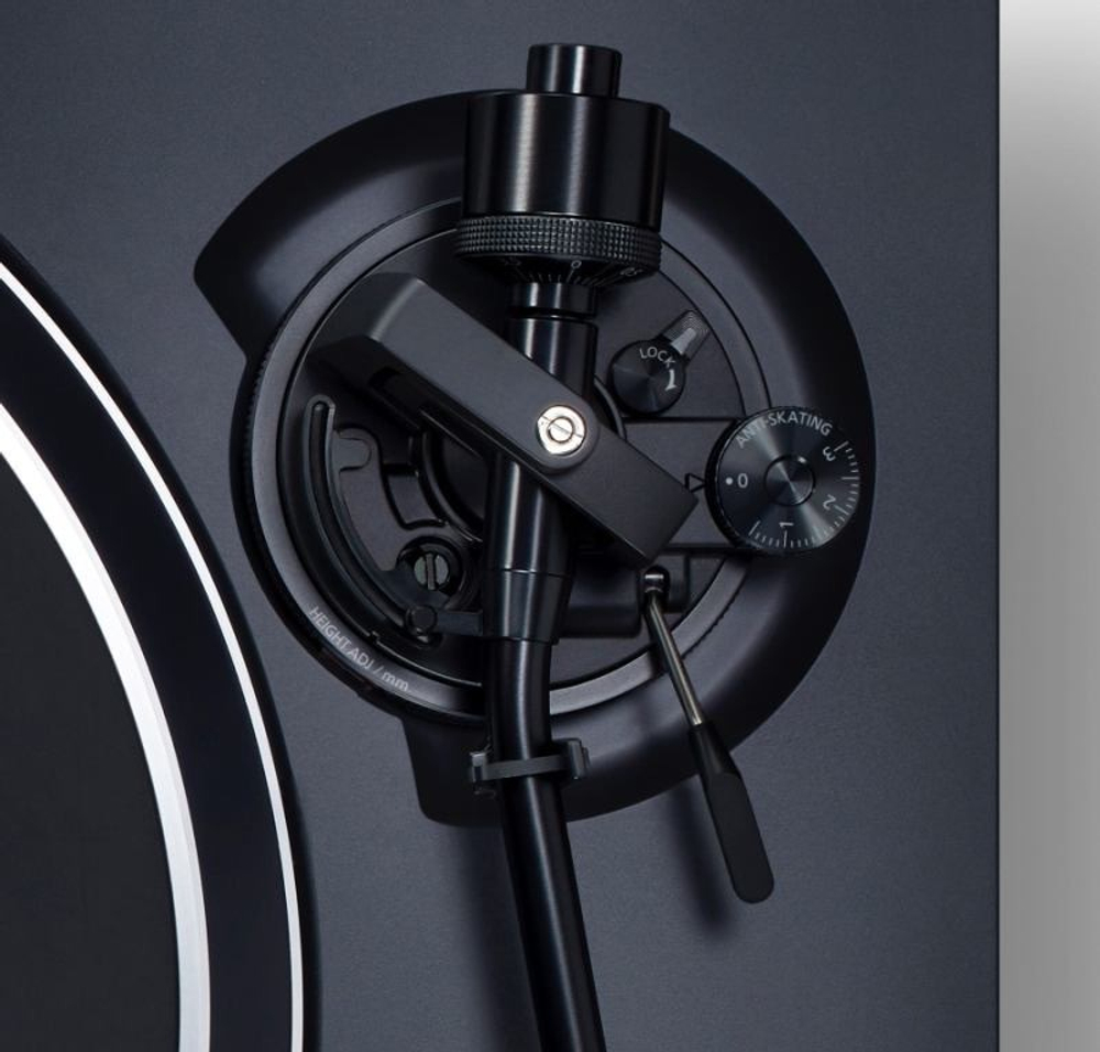 Виниловый проигрыватель Technics SL-1500C Black