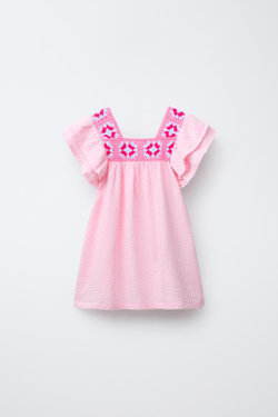 ZARA ПЛАТЬЕ ИЗ РЕЛЬЕФНОЙ ТКАНИ С КРУЖЕВОМ КРОШЕ, ПАСТЕЛЬНО-РОЗОВЫЙ