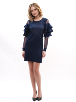 Платье с воланами на рукавах