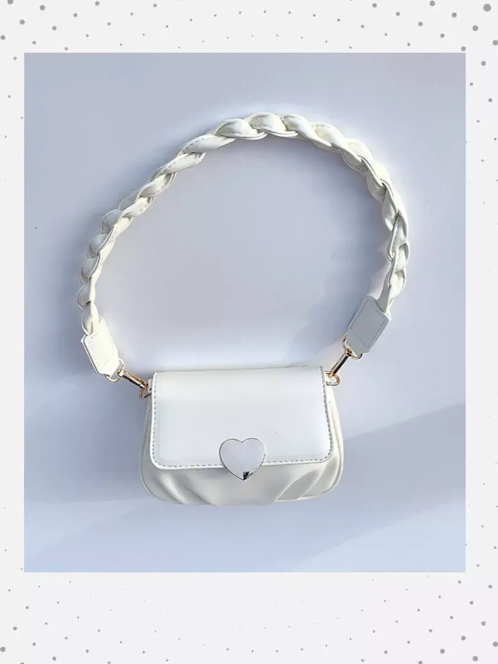 Сумка через плечо маленькая.