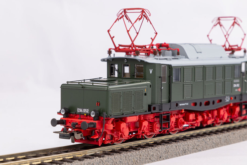 Электровоз BR E 94 DR III + звук + декодер PluX22