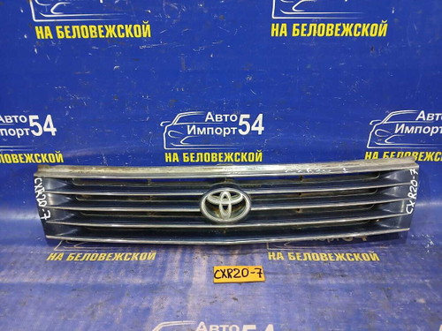 Решетка радиатора TOYOTA ESTIMA 1995