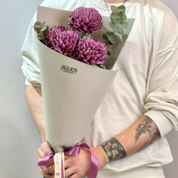 Букет из хризантем «Бигуди» 3 штуки