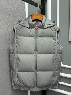 Безрукавка Kiton