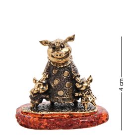 Народные промыслы AM-2965 Фигурка «Поросячья счастливая семья» (латунь, янтарь)