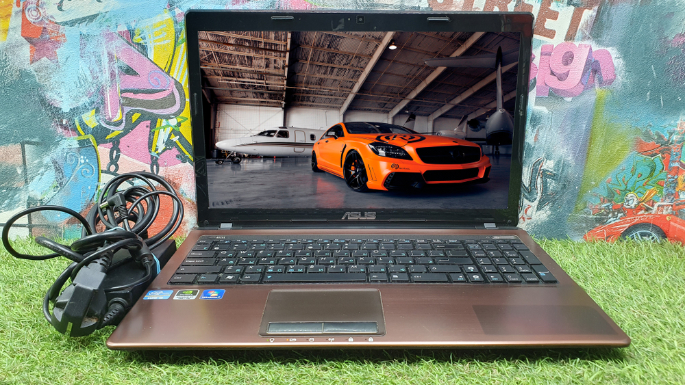 Ноутбук ASUS  i5/4Gb/GT 630M 2Gb