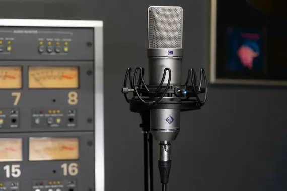 Neumann U 87 AI MT Black