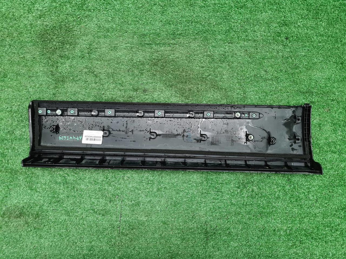 Накладка двери задняя правая Skywell ET5 (21-нв)