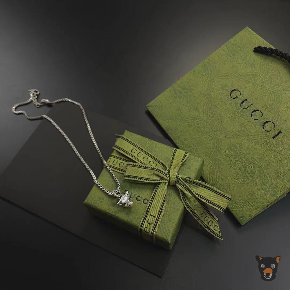 Подвеска Gucci "Bull"