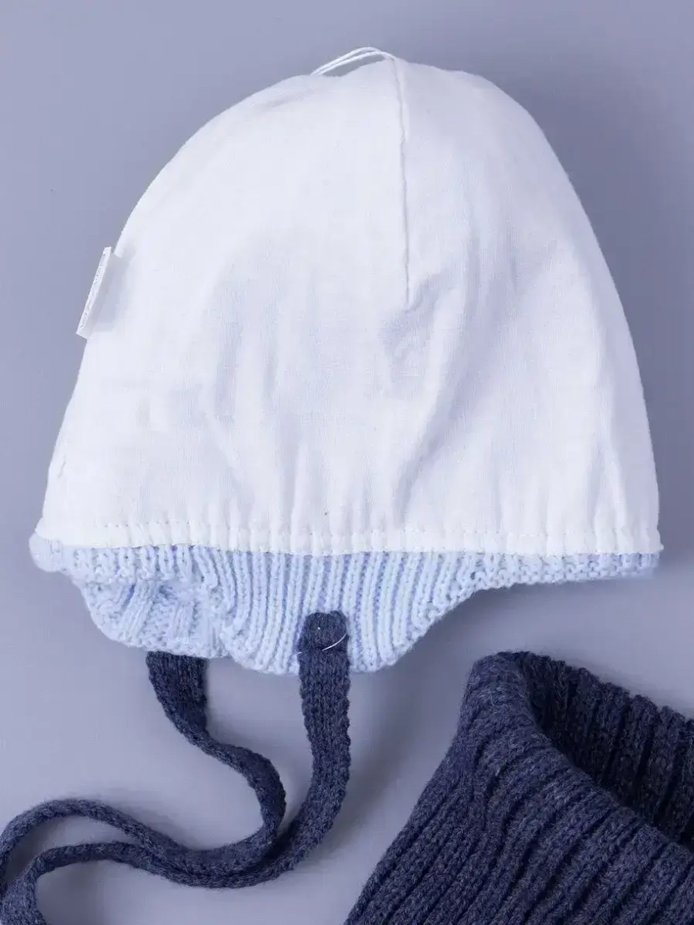 Шапка для мальчика осенняя вязаная и снуд