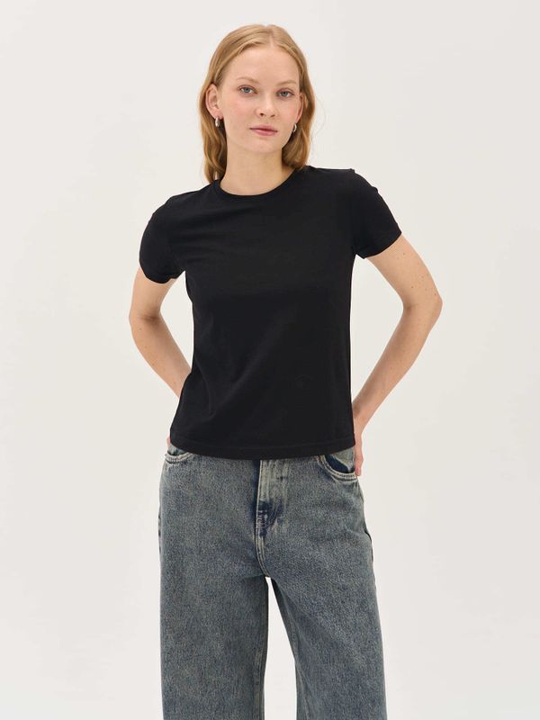 Футболка Slim Fit 