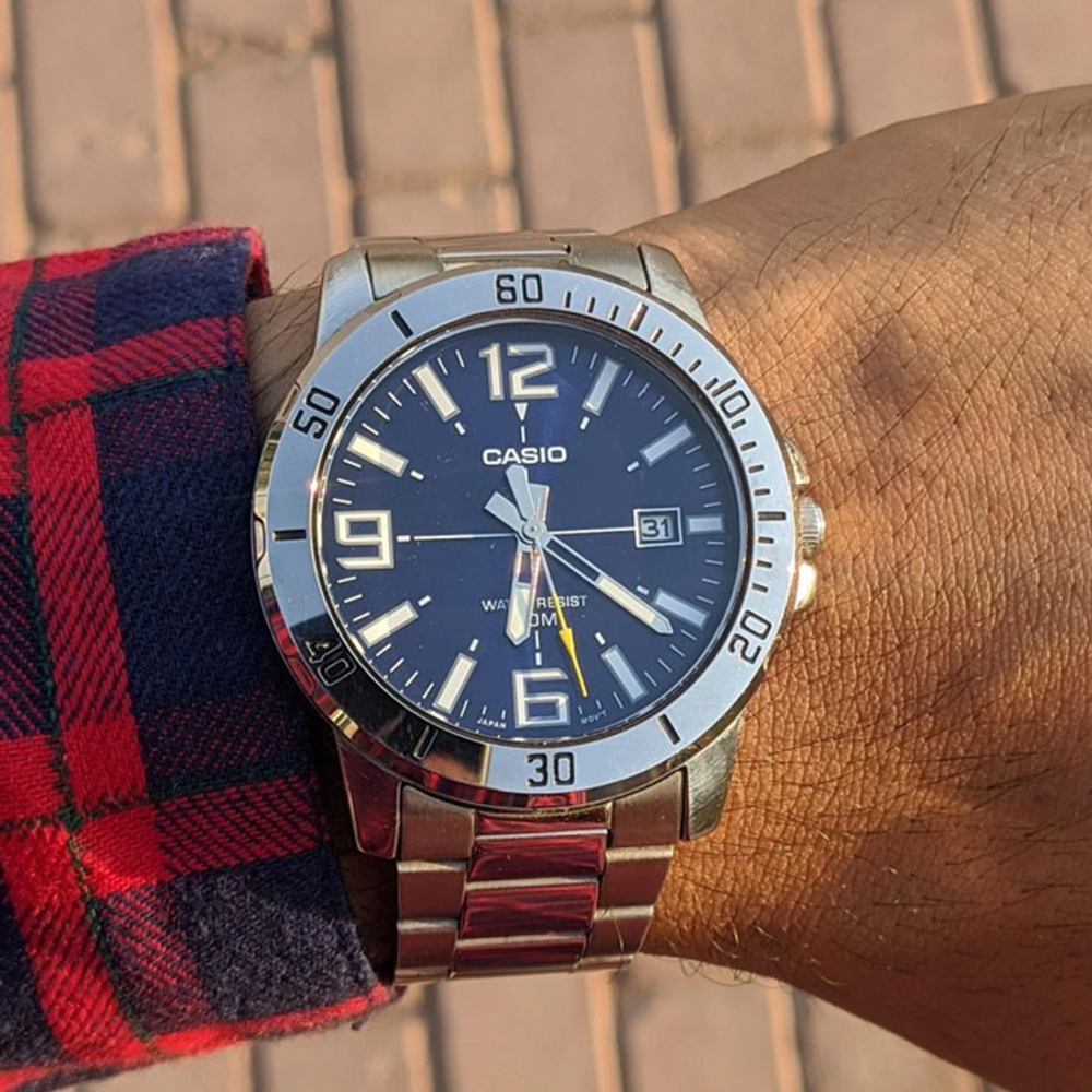 Мужские наручные часы Casio MTP-VD01D-2B