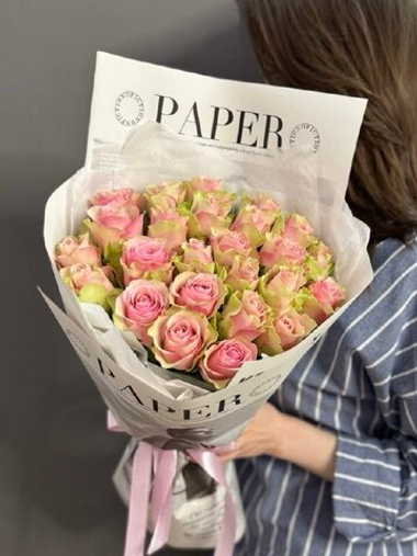 Букет из 25 роз сорта "LaBella" (Кения 40 см)