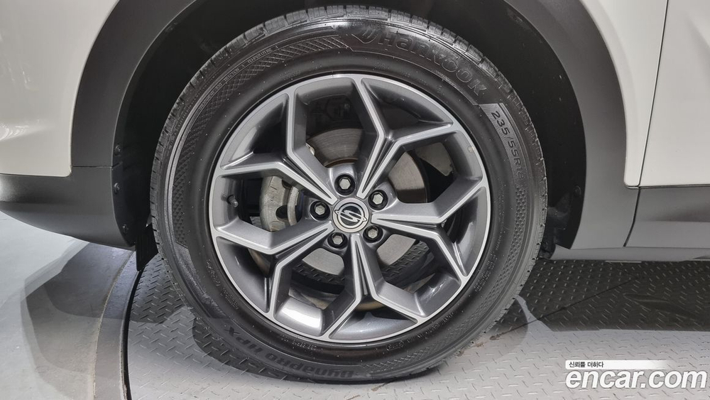 KG Mobility (Ssangyong) Beautiful Korando Бензин 1.5 4WD C5 (11.2019)
