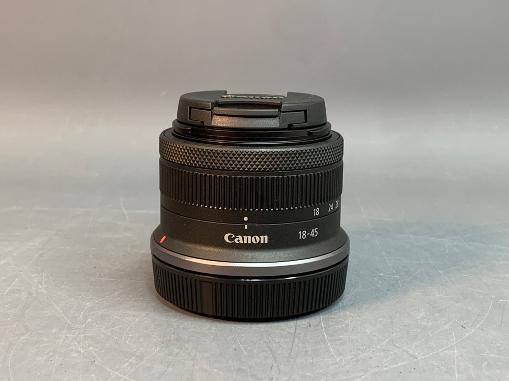 Canon RF-S 18-45mm 4.5-6.3 IS STM