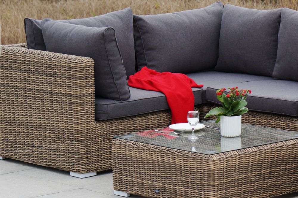 "Лунго" трансформирующийся диван из искусственного ротанга, цвет соломенный