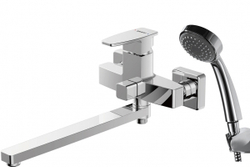 Смеситель для ванны с коротким изливом и душевой лейкой Bravat Riffle F672106C-B