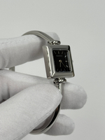 Часы Gucci 1900L с чёрным циферблатом