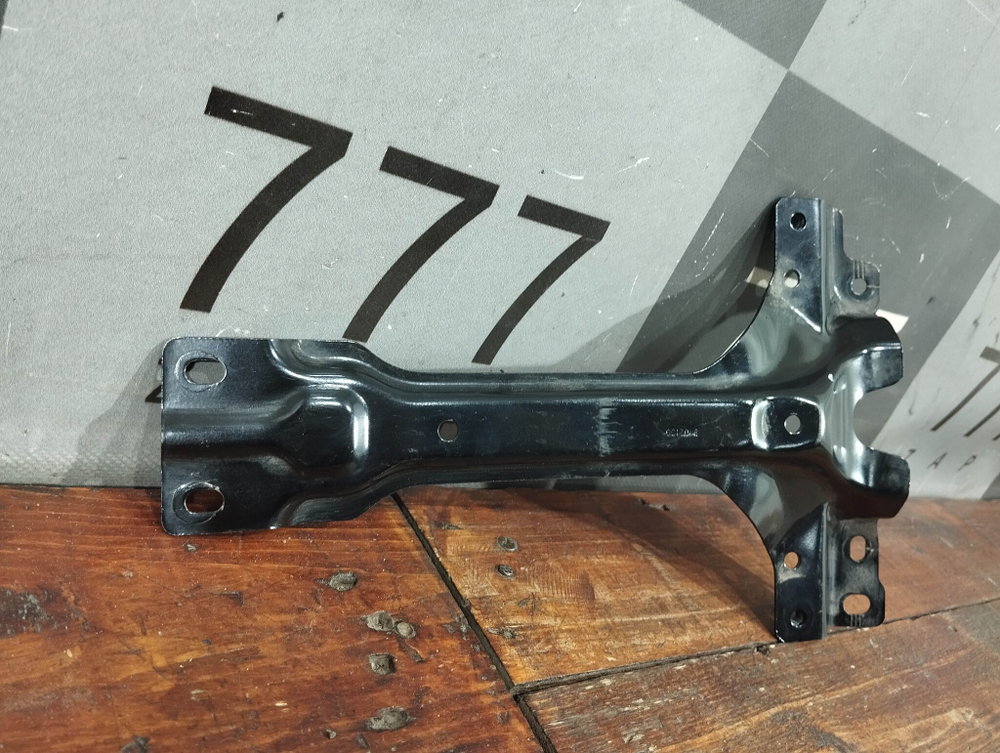 Кронштейн замка капота Haval Jolion 21-нв Б/У Оригинал 8402100XGW02A