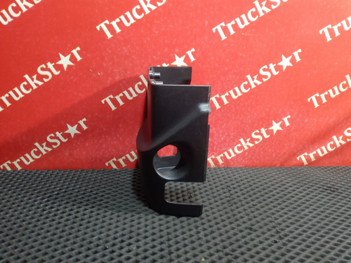 Кожух рулевой колонки 2018г